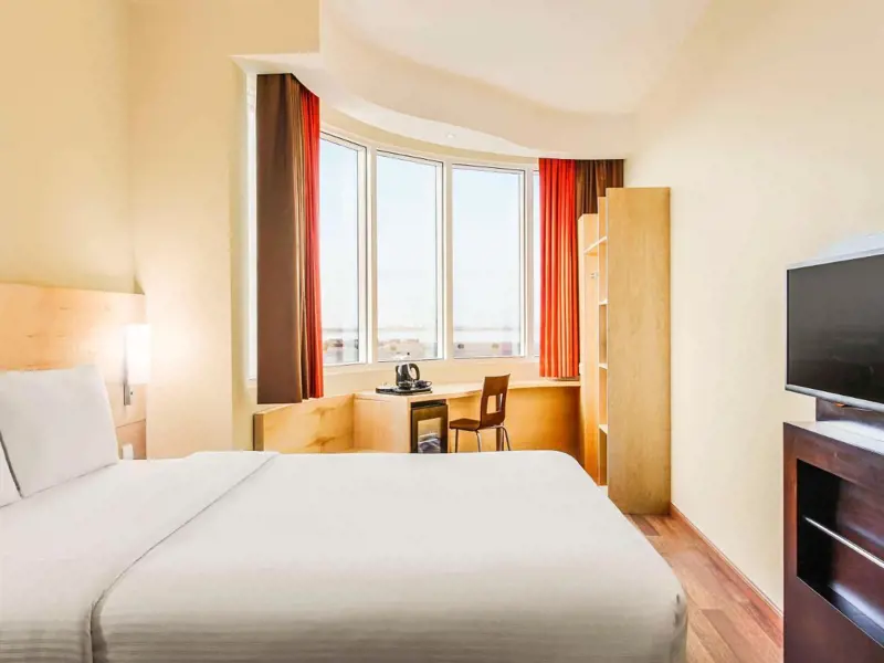 Ibis Yanbu Hotel Exterior