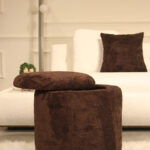 Kahverengi Kapaklı Puf